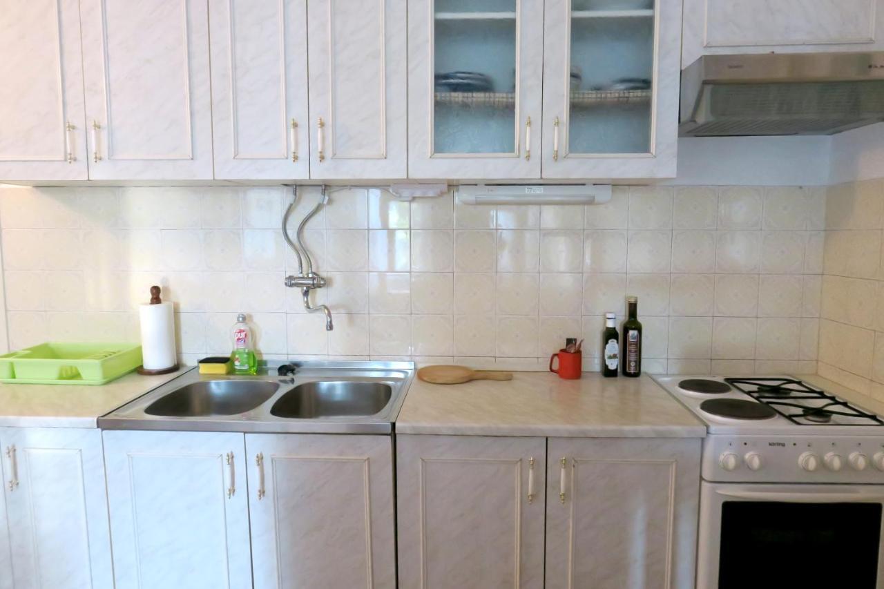 Elda Apartman Póla Kültér fotó