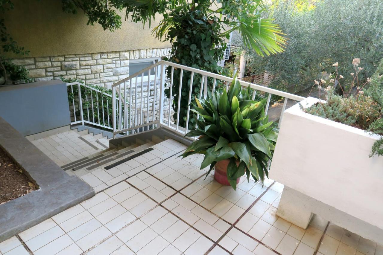 Elda Apartman Póla Kültér fotó