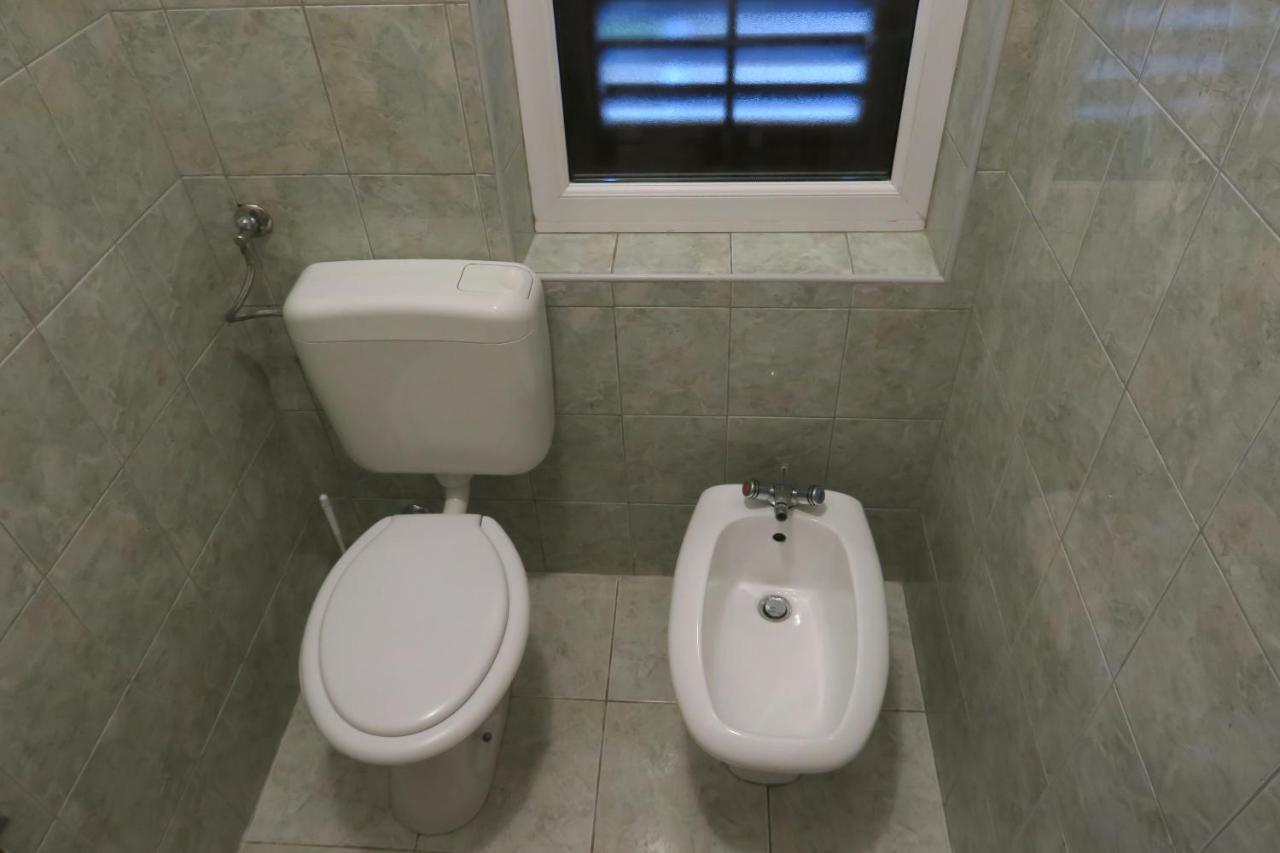 Elda Apartman Póla Kültér fotó